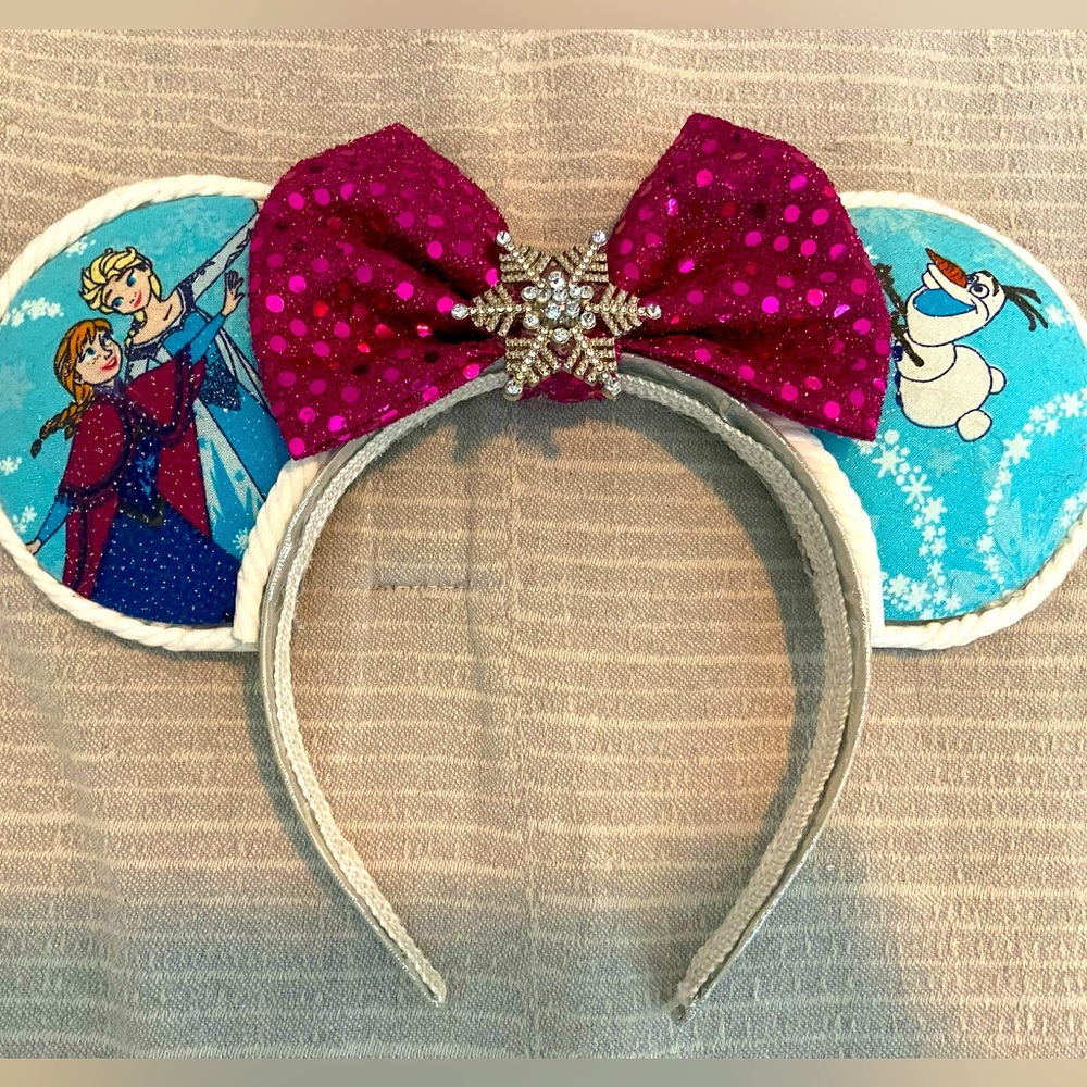 Frozen Mickey Ears❄️